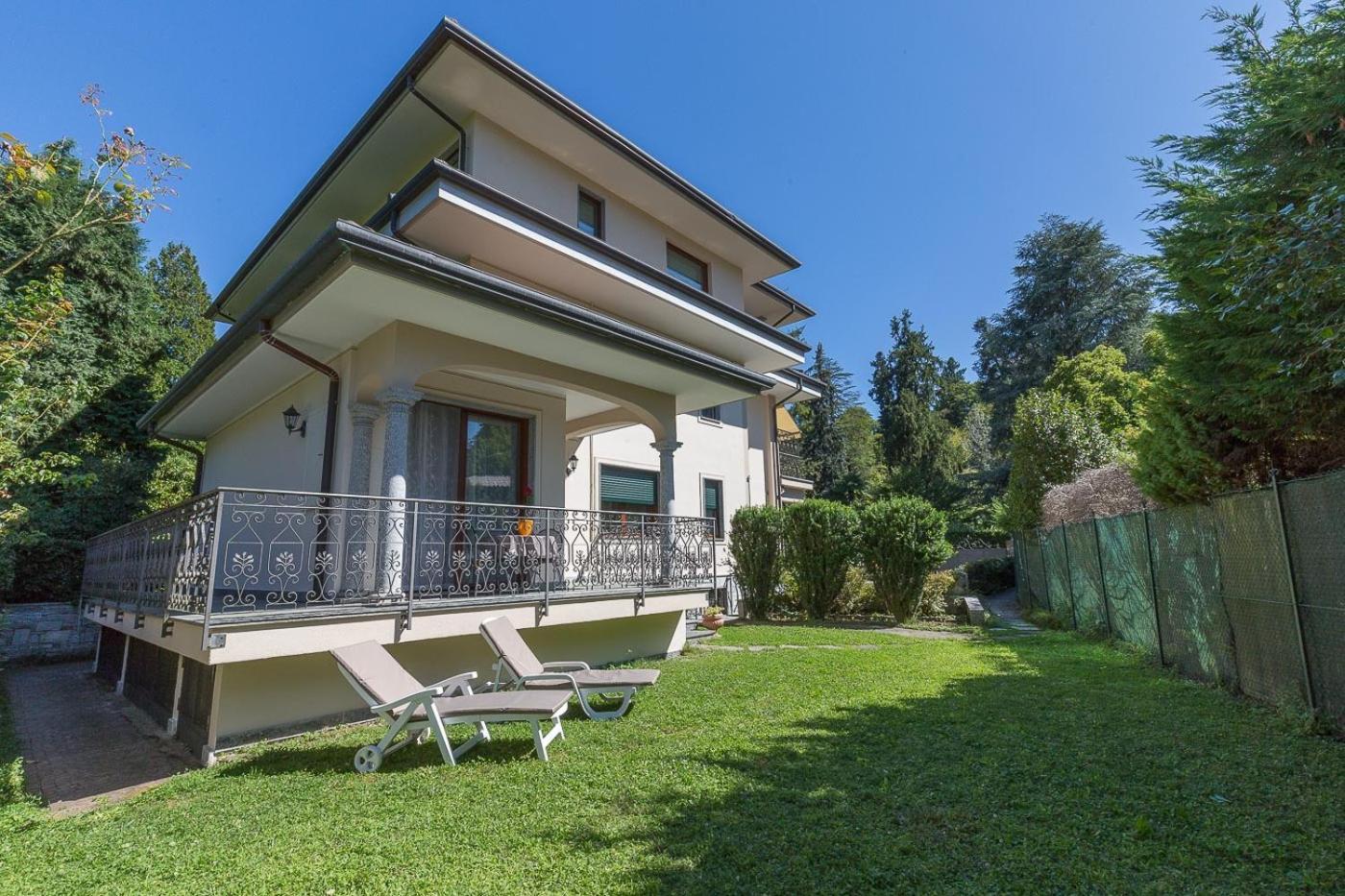 La Petite Dame - Lake Maggiore - 100 M From The Lake Verbania Exterior photo